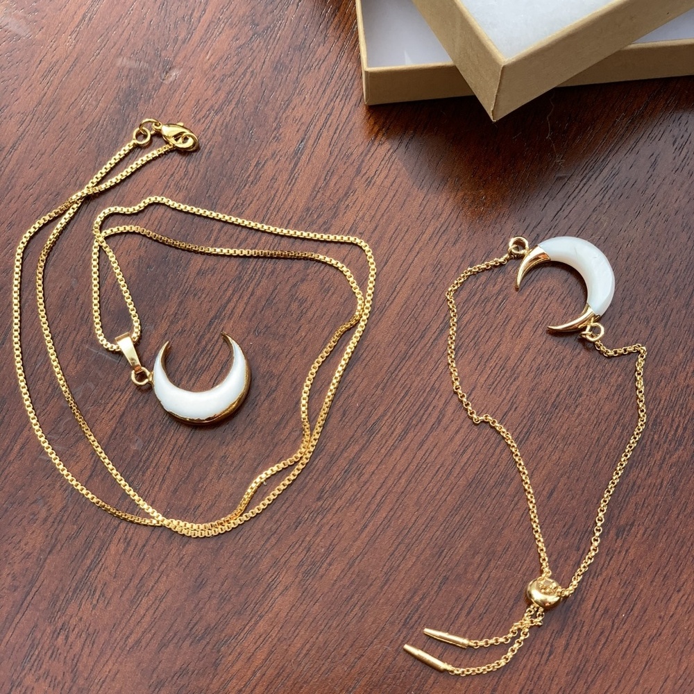 18K Electroplated Natural Shell Crescent Moon Set